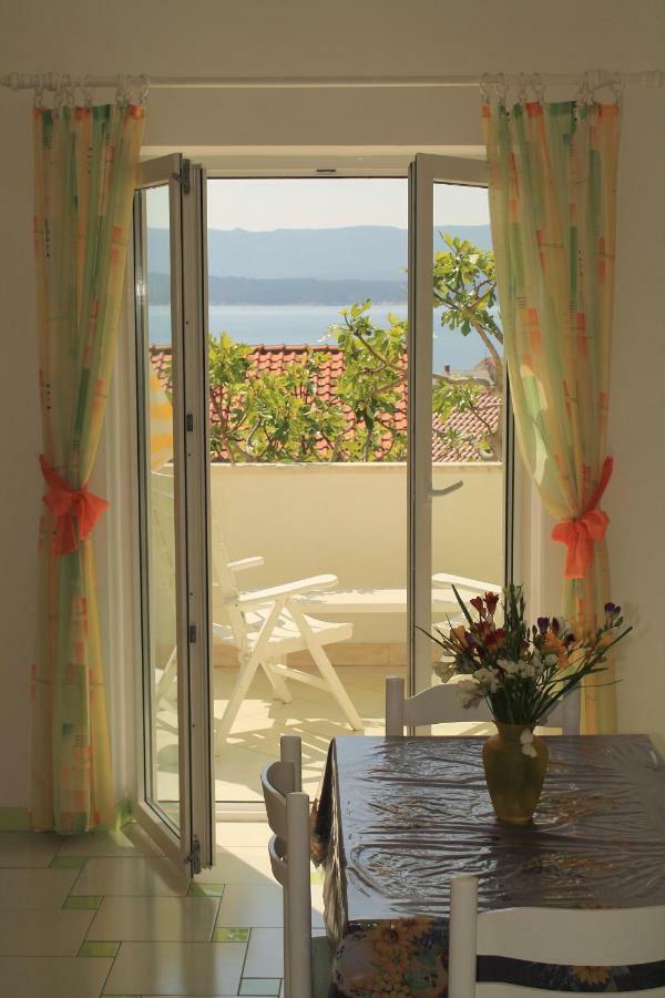 Apartments Nejasmic - Little House For Peaceful And Domestic Vacation بول المظهر الخارجي الصورة